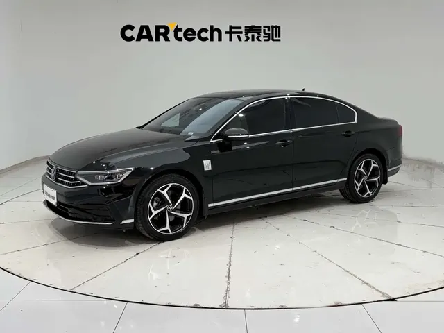 Volkswagen Magotan 2025 Facelift II Public Edition 330TSI DSG Luxury
