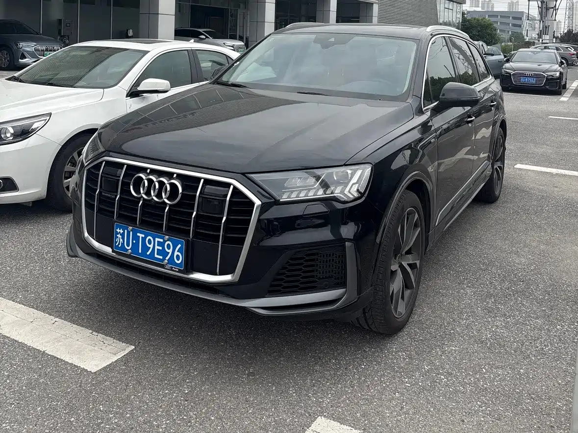 Audi Q7 2021 55 TFSI quattro S line Sport
