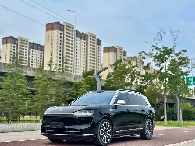 AITO Wenjie AITO M9 2024 Range Extender Max Edition 42kWh 6-seater