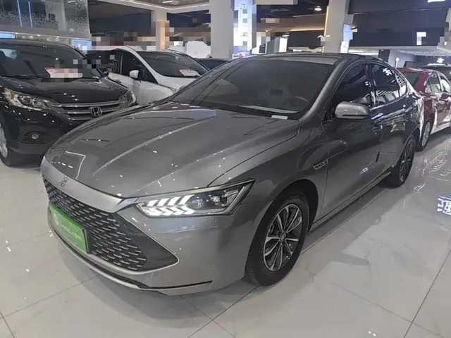BYD Qin PLUS 2024 Glory Edition DM-i 55KM Leading
