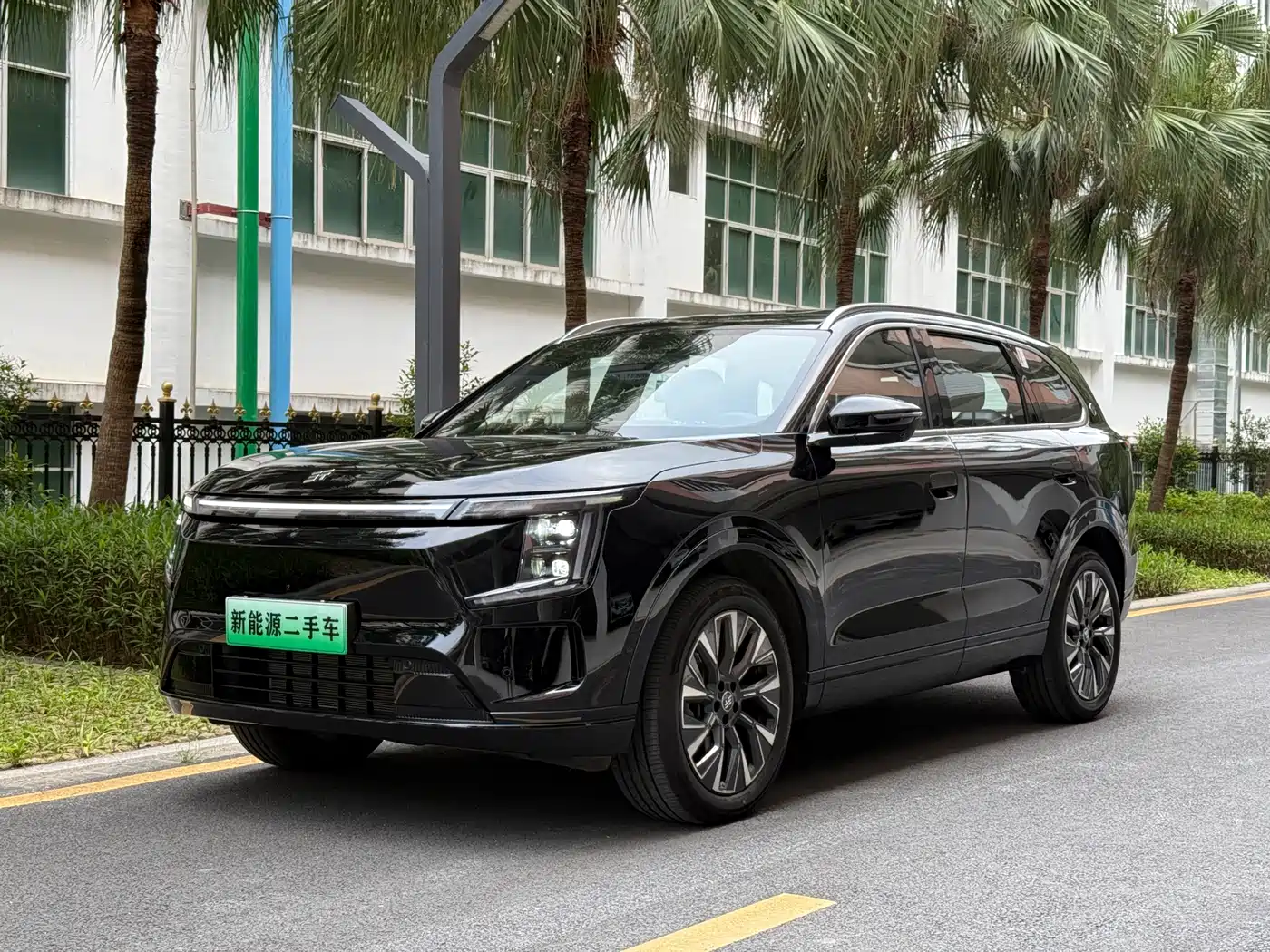 Jetour Shanhai L7 PLUS 2025 Base Model 7-Seater