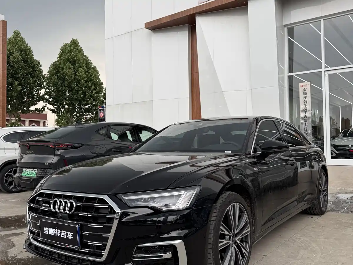 Audi A6L 2026 Model Year 55 TFSI quattro Exclusive Dynamic