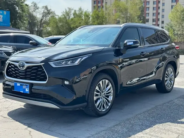 Toyota Highlander 2023 2.5L Smart Hybrid Dual Engine AWD Premium 7-Seater