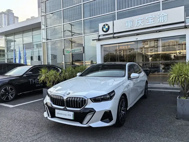BMW i5 2025 eDrive 40L M Sport Package