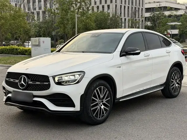 Mercedes-Benz GLC Coupe 2020 GLC 300 4MATIC Coupe SUV