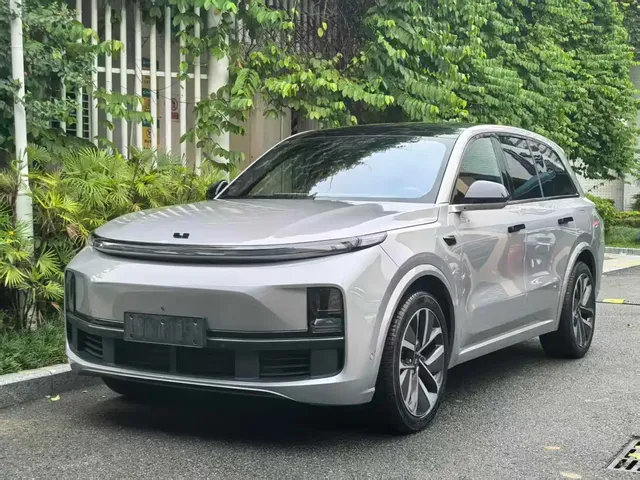 Li Auto Li L8 2023 Pro
