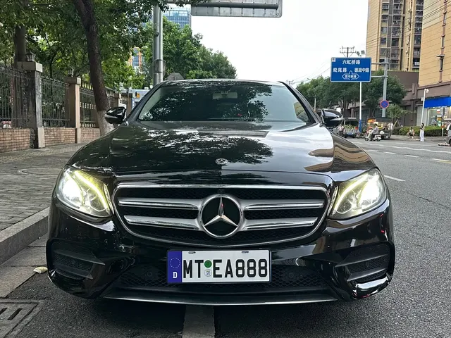 Mercedes-Benz E-Class 2020 E 300 L Sport Fashion Model