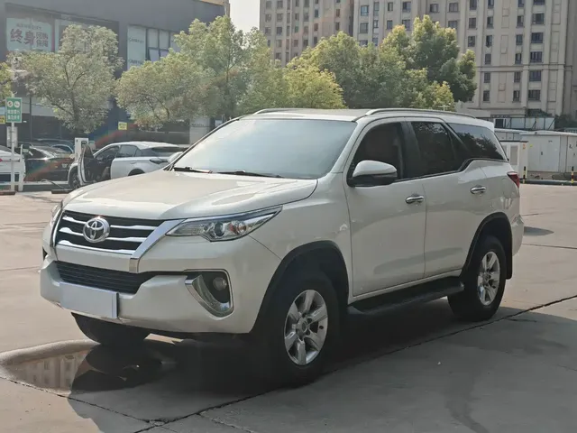 Toyota Fortuner 2016 2.7L Middle East Edition
