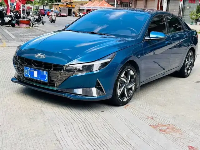 Hyundai Elantra 2021 240TGDi DCT LUX Premium Edition