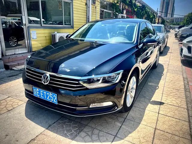 Volkswagen Magotan 2018 330TSI DSG Leading