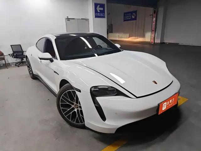 Porsche Taycan 2022 Taycan