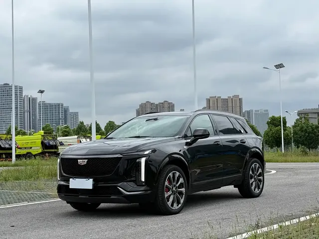 Cadillac XT5 2025 Model 2.0T Platinum