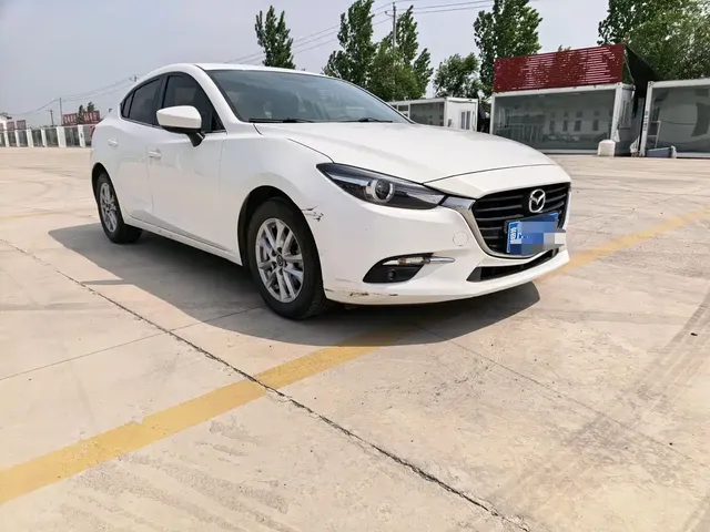 Mazda 3 Axela 2017 Sedan 1.5L Automatic Luxury China V
