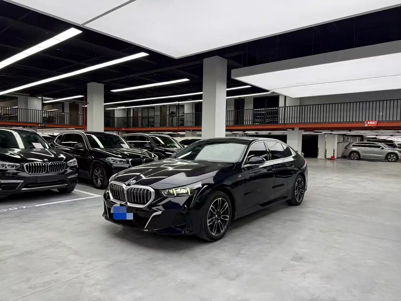 BMW 5 Series 2025 530Li Leading M Sport Package