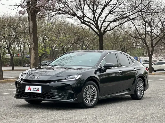Toyota Camry 2024 Hybrid 2.0HGVP Luxury Edition