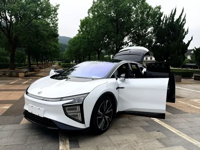 HiPhi X 2022 Smart Premium 6-Seater Long Range