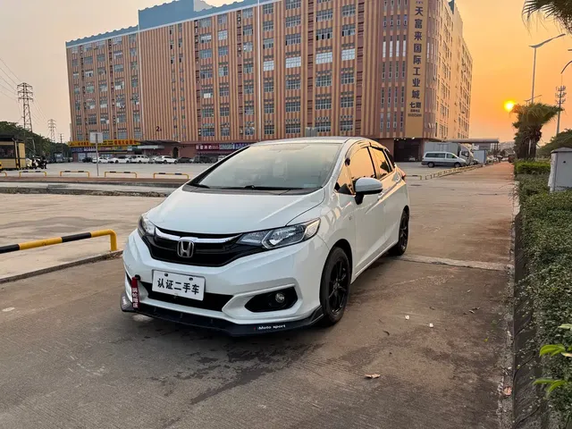 Honda Fit 2018 1.5L CVT Comfort Edition