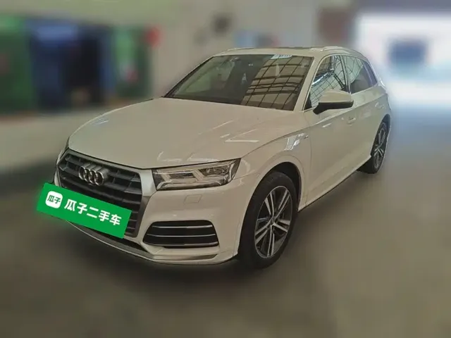 Audi Q5L 2020 Facelift 40 TFSI Honor Fashion