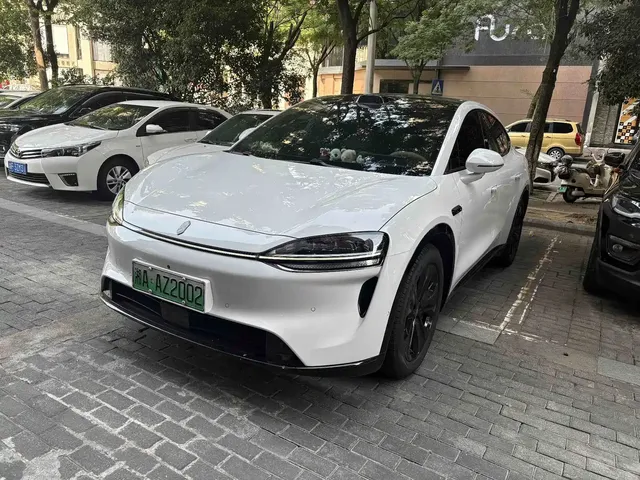 Zhijie Luxeed R7, 2025