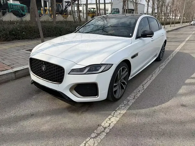 Jaguar XFL 2024 2.0T P300 AWD Flagship Sport Gilded Edition
