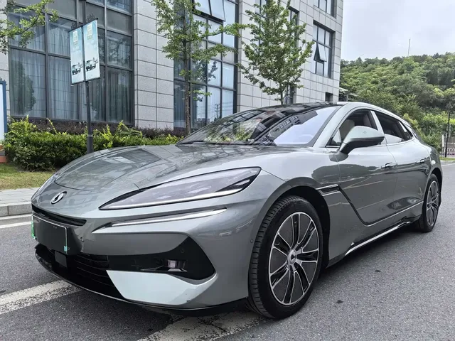 Denza Z9GT 2024 Model 1100 AWD Max Edition