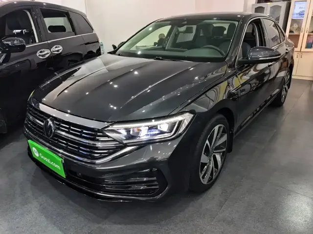 Volkswagen Sagitar 2023 300TSI DSG Surpassing Edition