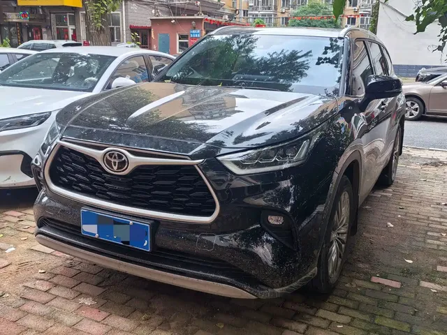 Toyota Highlander 2024 2.5L Smart Hybrid 4WD Premium 7-seater