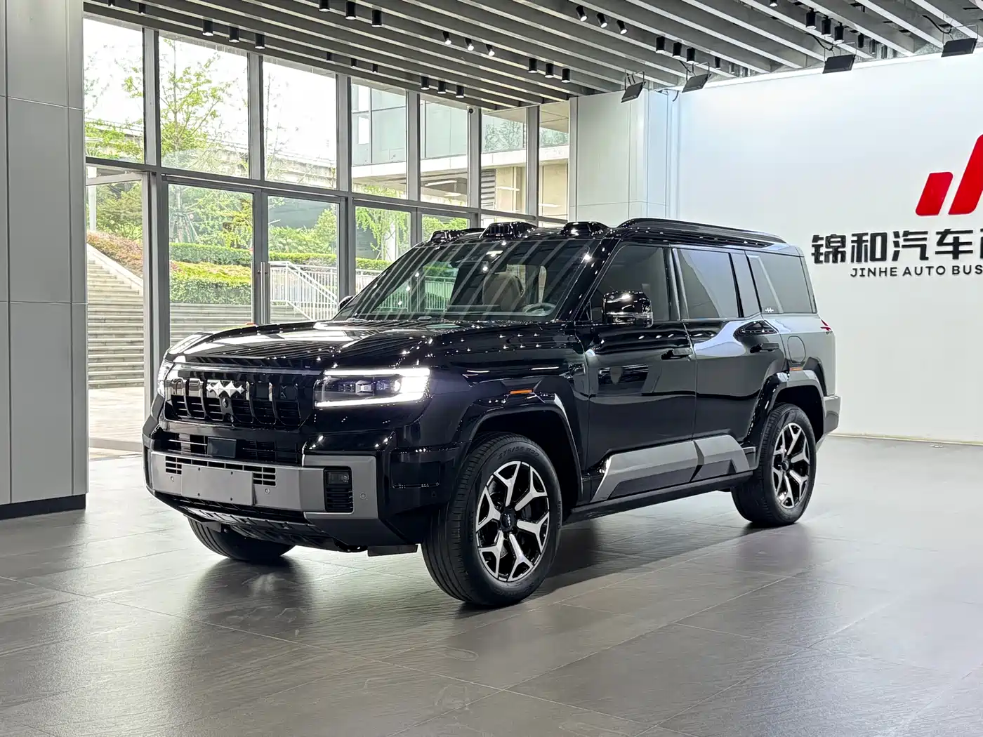 Fang Cheng Bao Leopard 8 2025 Zhiyong Flagship 7-Seater