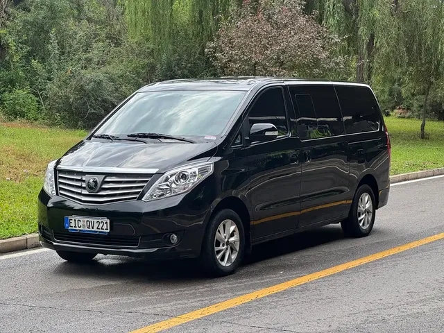 Dongfeng Fengxing Lingzhi PLUS 2021 2.0L Manual Luxury 7-Seater