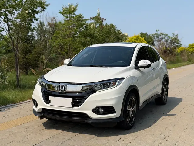 Honda Vezel 2020 1.5L CVT Pioneer