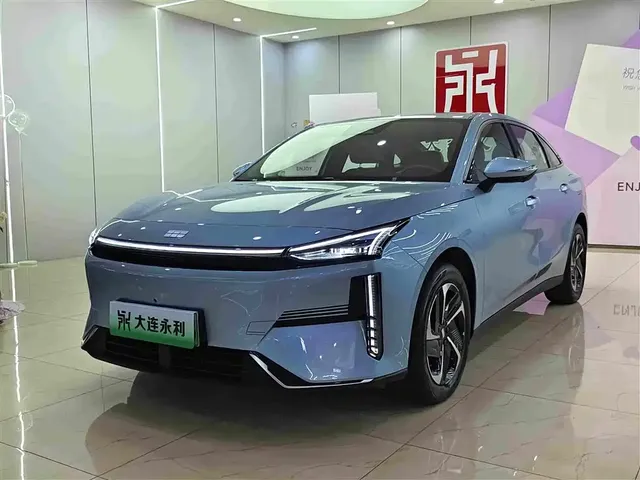 Geely Galaxy L6 2025 EM-i 140km Starship Edition