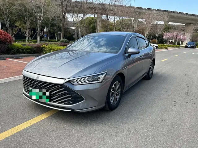 BYD Qin PLUS 2024 Glory Edition DM-i 55KM Leading