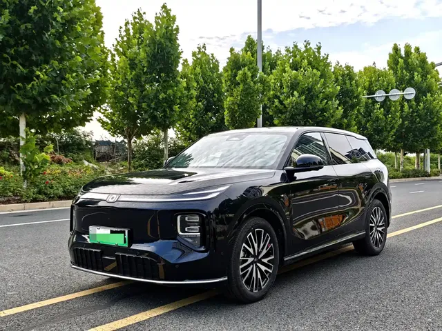 Changan Qiyuan Q07 2025 215 Flagship