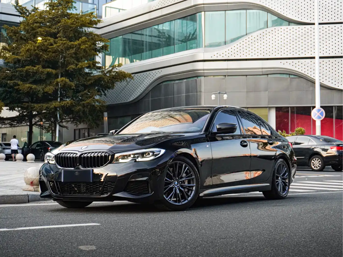 BMW 3 Series 2020 330i M Sport Blackout Package