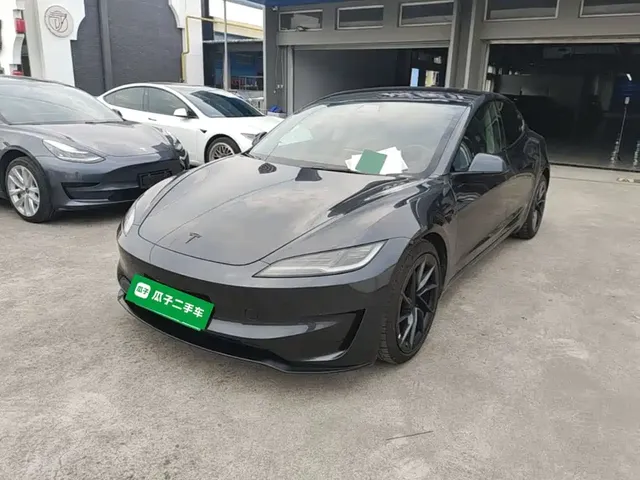 Tesla Model 3 2024 High-Performance All-Wheel Drive Edition