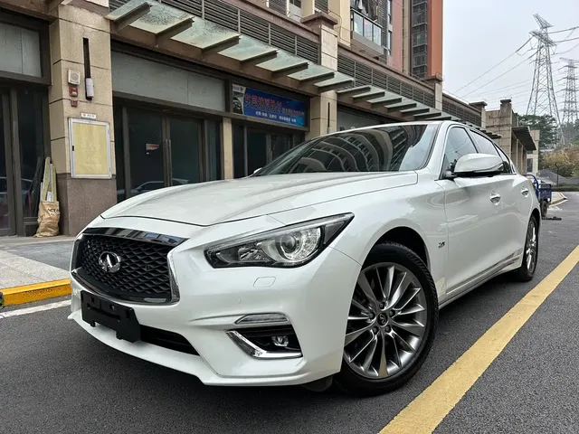 Infiniti Q50L 2018 2.0T Premium Edition (China VI)