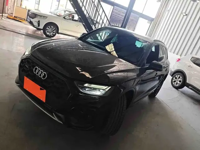 Audi Q5L 2024 Model 40 TFSI Luxury Dynamic