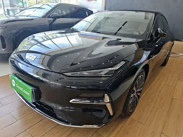 Geely Galaxy Xingyao 8 2025 Model 130km EM-i Flagship Edition