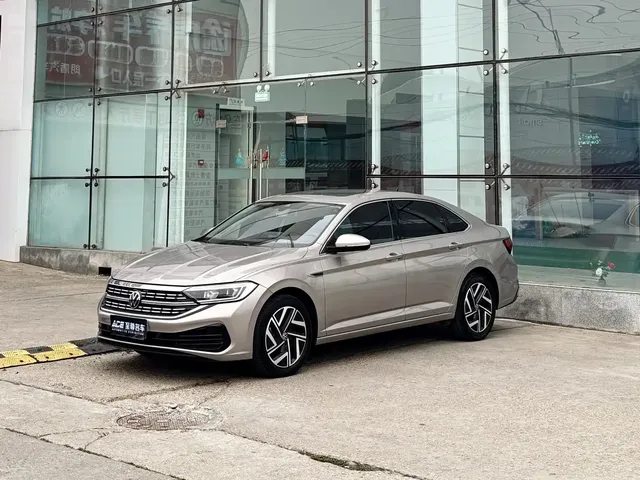 Volkswagen Sagitar 2023 300TSI DSG Surpassing Edition