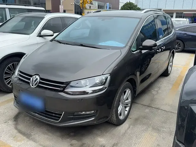 Volkswagen Sharan 2018 380TSI Comfort 7-Seater