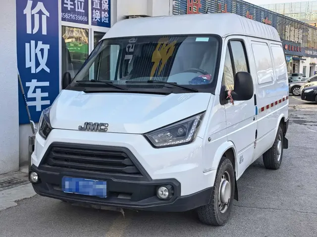 Jiangling Tesun 2019 2.8T Commercial Short Wheelbase Medium Roof 3-Seater China VI JX493