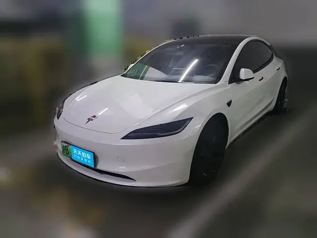 Tesla Model 3 2025 Model Year Facelift Rear-Wheel Drive