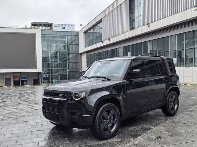 Land Rover Defender 2024 110 3.0T P400 X-DYNAMIC HSE