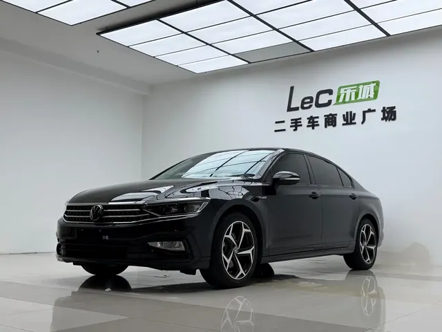 Volkswagen Magotan 2023 Model 2 Million Commemorative Edition 380TSI DSG Flagship