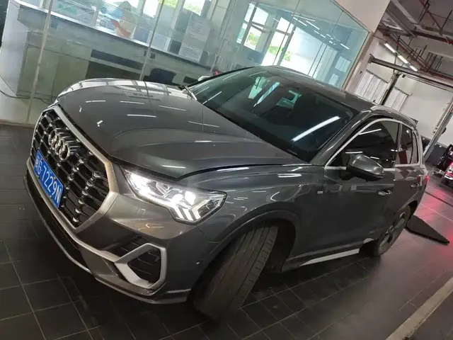 Audi Q3 2023 35 TFSI Fashion Dynamic (1.4T)