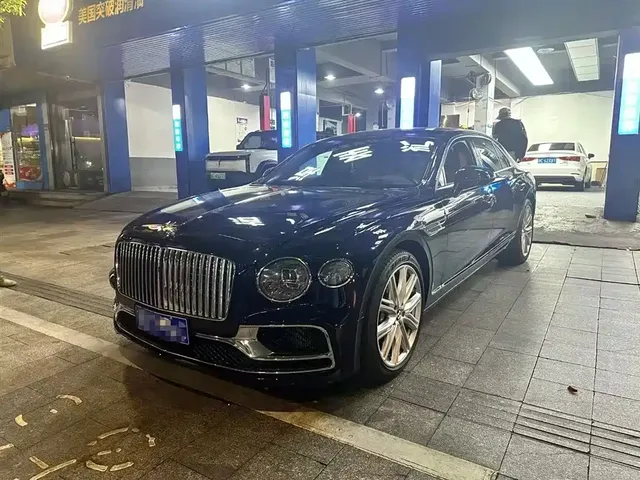 Bentley Flying Spur 2023 4.0T V8 S