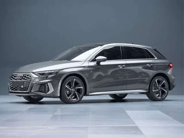 Audi A3 2023 Sportback 35 TFSI Fashion Sport