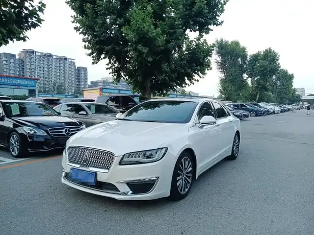 Lincoln MKZ 2018 2.0T Elegance Edition