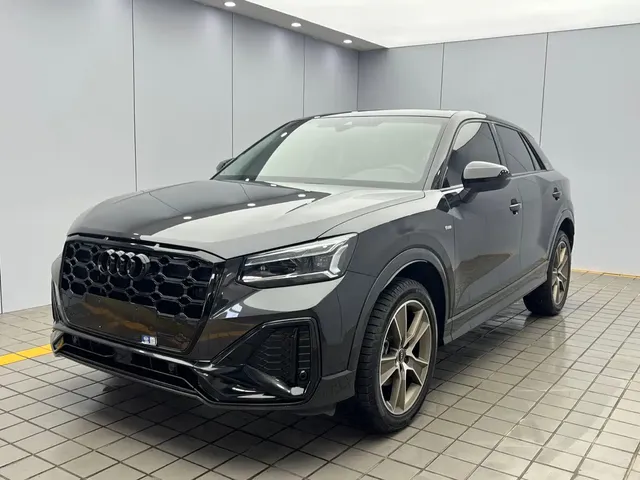 Audi Q2L 2022 35 TFSI Fashion Dynamic