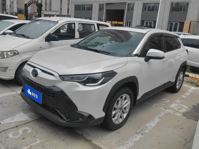 Toyota Frontlander 2023 2.0L CVT Leading Edition